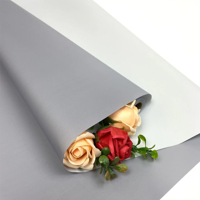Упак.материал флористическая пленка "Лепестки роз" Светло-серый/Серый 58см*10м