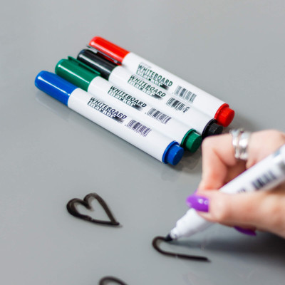 Маркер для досок 2.8 мм. Comix WB701, красный